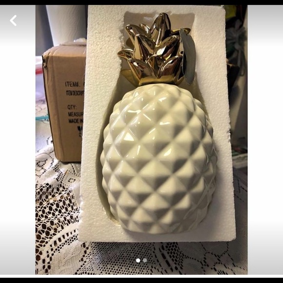 Home Decore accessory pineapple centerpieces - Picture 1 of 3